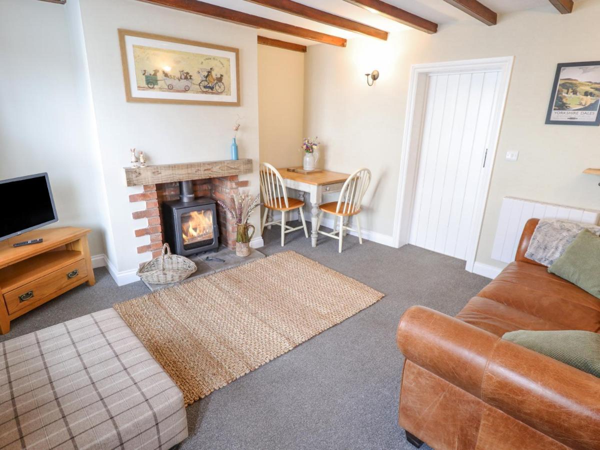 The Cottage 16 Northside Patrington Extérieur photo